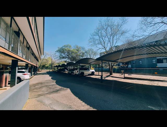 161M² OFFICE TO LET IN LYNNWOOD GLEN